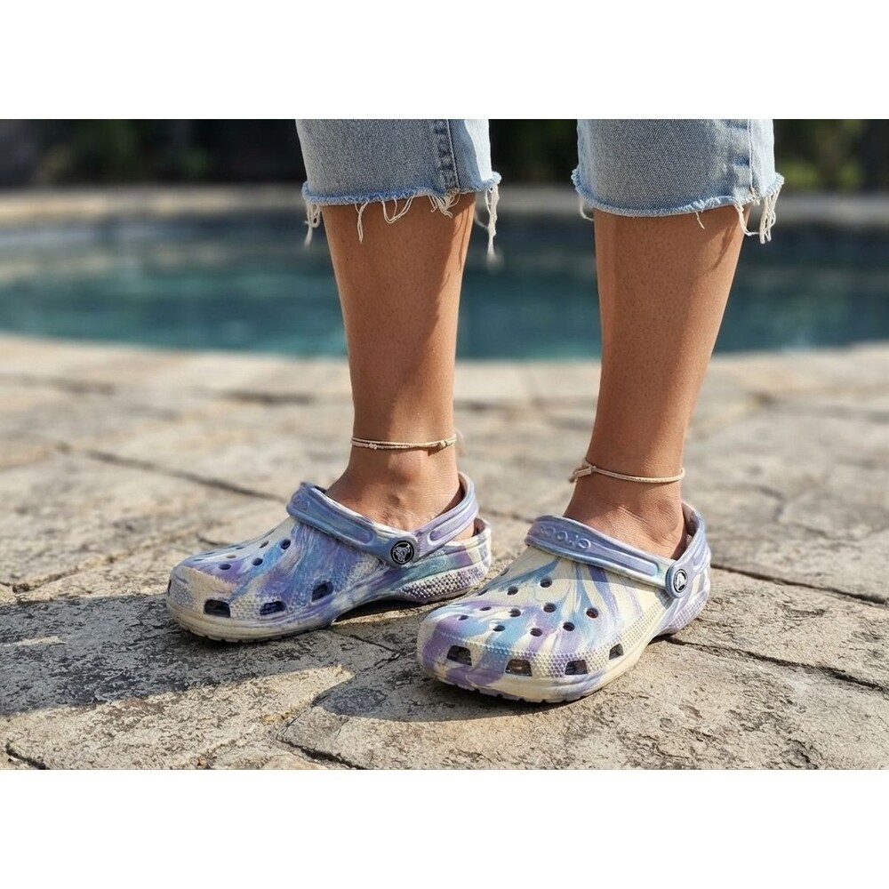 Crocs Classic Clogs Women’s Size 6 Blue Purple Marbled Slip On Comfort Shoes